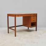 1440 9292 DRESSING TABLE